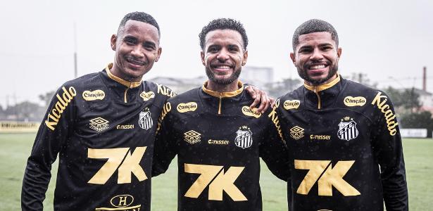 Atletas do time de Neymar na Kings League treinam com elenco do Santos