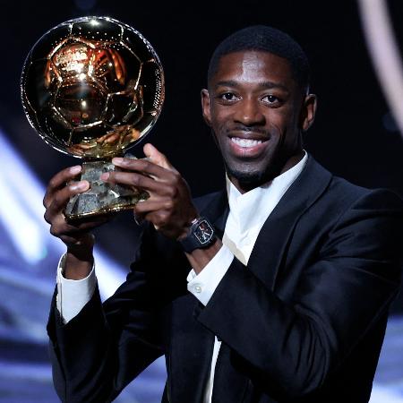 Dembélé faturou o prêmio de melhor do mundo no Bola de Ouro 2025 Dembélé faturou o prêmio de melhor do mundo no Bola de Ouro 2025