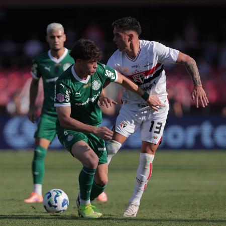 Enzo Díaz levou vantagem sobre Giay no primeiro tempo do MorumBis Enzo Díaz levou vantagem sobre Giay no primeiro tempo do MorumBis