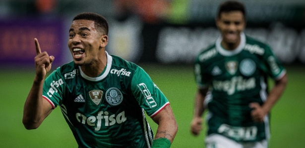 Gabriel Jesus marca um dos gols do Palmeiras contra Figueirense -  Eduardo Anizelli/Folhapress,