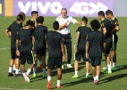 Tite confirma time titular em último treino e explica opção por Firmino - Pedro Martins/ MoWa Press