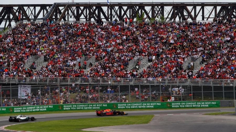 Lewis Hamilton persegue Daniel Ricciardo no GP do Canadá - Mark Thompson/Getty Images