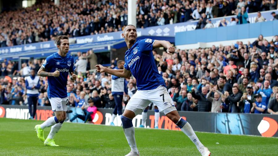 Richarlison comemora gol pelo Everton no Campeonato Inglês - Reuters/Carl Recine 