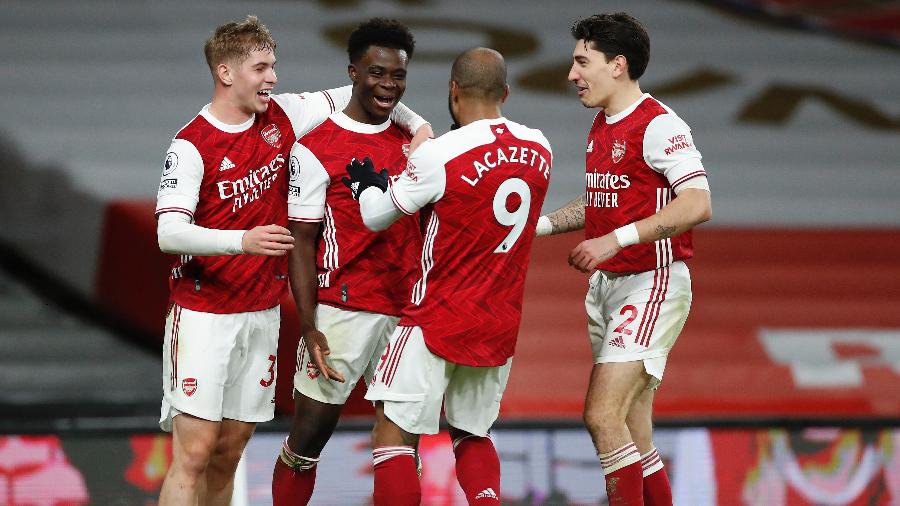 Bukayo Saka e Lacazette fizeram gols para o Arsenal no clássico - ANDREW BOYERS / POOL / AFP