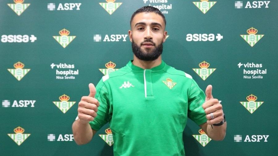 Yassin Fekir, atacante do Betis, estaria na mira do Arsenal - Divulgação/Site oficial do Betis