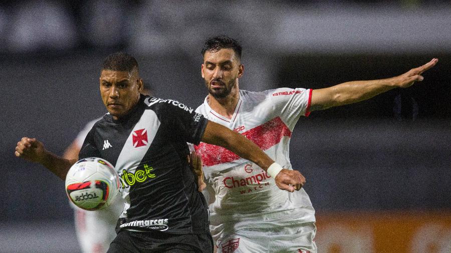 Vasco e CRB, no estádio Rei Pelé, em Maceió (AL), pela segunda rodada da Série B do ano passado - Daniel Ramalho / Vasco