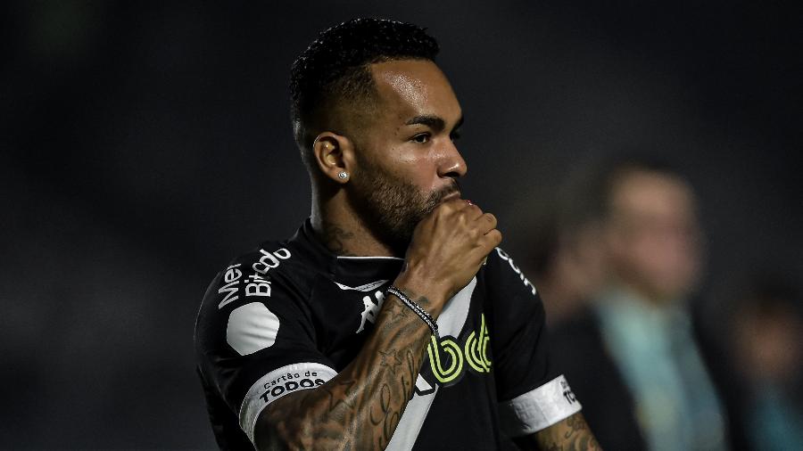 Alex Teixeira, do Vasco, é apresentado à torcida antes de jogo contra o Ituano - Thiago Ribeiro/AGIF