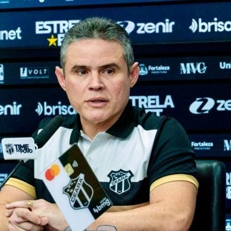 Eduardo Arruda concedeu entrevista coletiva nesta terça, para falar sobre o time de futebol feminino do Ceará - Marcelo Vidal/Ceará SC