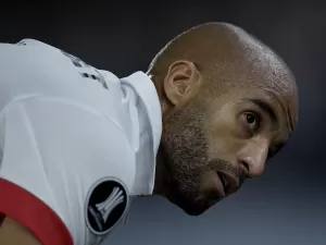 Lucas Moura é dúvida para a estreia do São Paulo no Campeonato Brasileiro