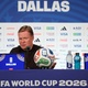 T&eacute;cnico da Holanda rebate cr&iacute;ticas a 'rival' de Memphis: 'Podem reclamar'