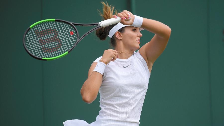 Laura Robson em ação contra a brasileira Bia Haddad em Wimbledon - Toby Melville/Reuters