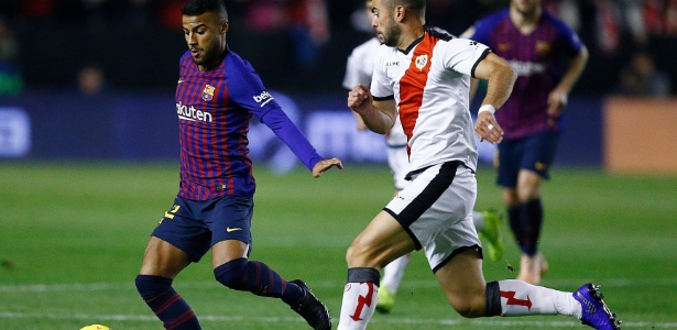 Rafinha em ação contra o Rayo Vallecano - BENJAMIN CREMEL/AFP - BENJAMIN CREMEL/AFP