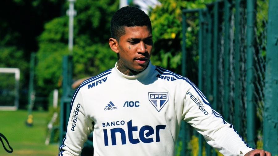 Raniel fez ontem seu primeiro treino pelo São Paulo - Érico Leonan/saopaulofc.net