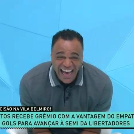 Denílson diz que Renata Fan prometeu se vestir de sereia caso o Santos elimine o Grêmio - Reprodução/Band