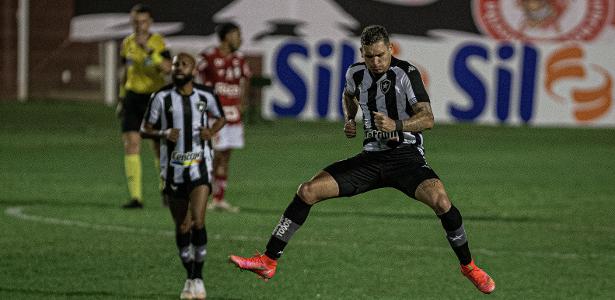 Com Um A Mais, Botafogo Só Empata Com Vila Nova Em Estreia Na Série B ...