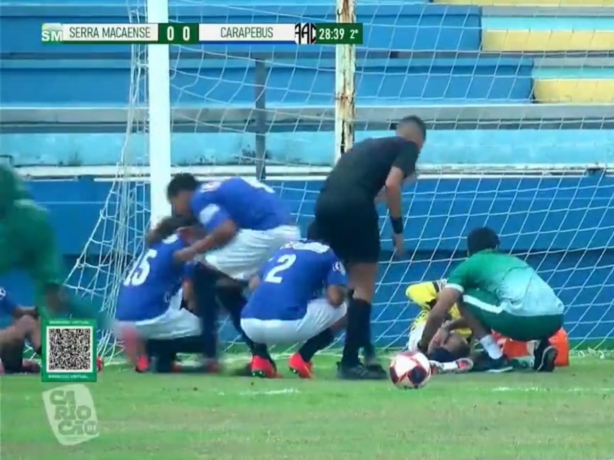 Tiroteio interrompe partida de futebol em Macaé, no Rio de Janeiro