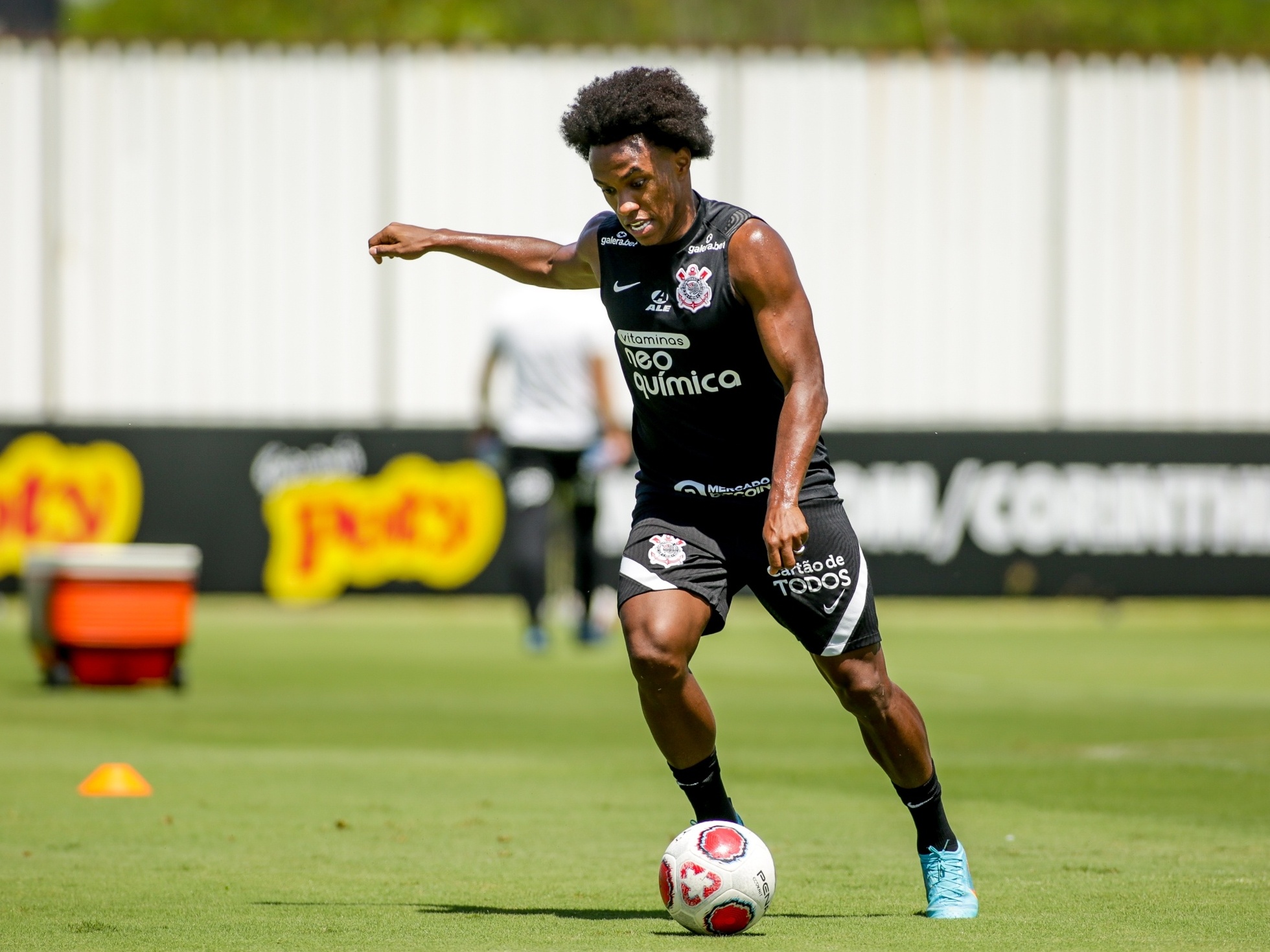 Corinthians anuncia novo dono da camisa 10 para o restante da temporada