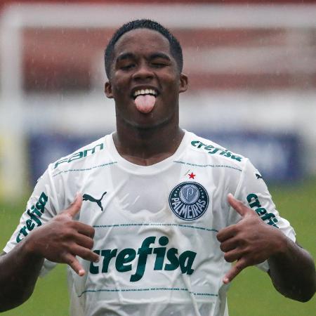 Endrick comemora gol marcado pelo Palmeiras diante do Sport na Copa do Brasil sub-17 - Rafael Vieira/AGIF