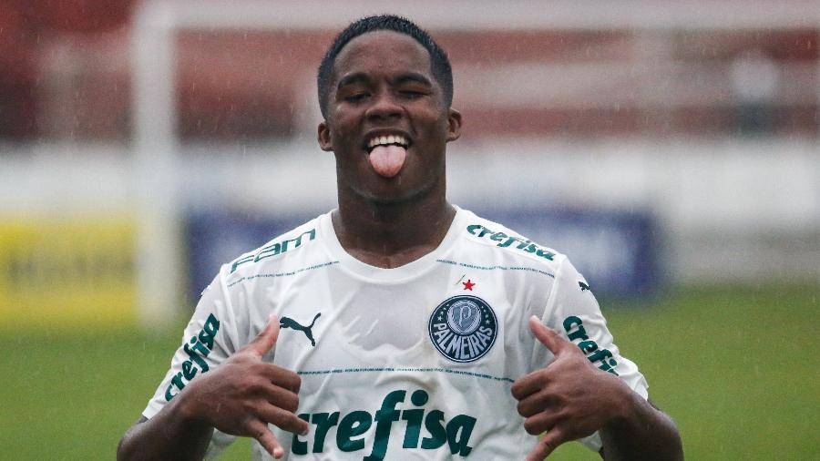 Endrick comemora gol marcado pelo Palmeiras diante do Sport na Copa do Brasil sub-17; Jovem foi inscrito na Libertadores - Rafael Vieira/AGIF