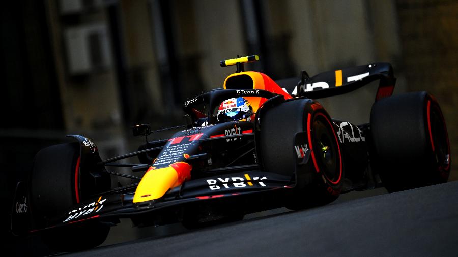 Sergio Perez durante a classificação para o GP do Azerbaijão - Dan Mullan/Getty Images