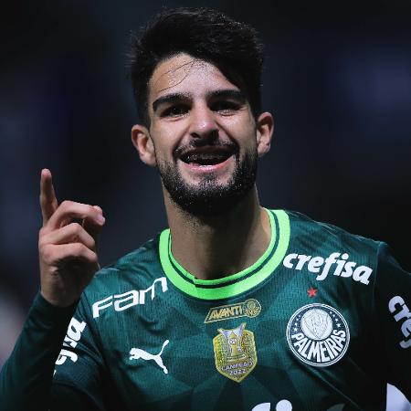 Flaco López celebra gol do Palmeiras sobre o Cruzeiro em partida do Campeonato Brasileiro