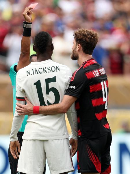 Nicolas Jackson, atacante do Chelsea, foi expulso diante do Flamengo - CHARLY TRIBALLEAU / AFP