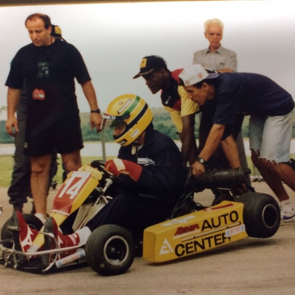 Ayrton Senna - Vendedor de carros - Car Place Curitiba