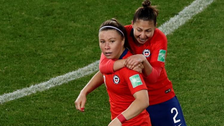 Jogadoras do Chile comemoram gol sobre a Tailândia - Benoit Tessier/Reuters - Benoit Tessier/Reuters