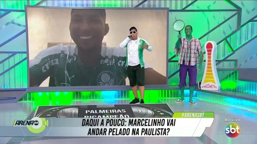 Benja oferece lupa para Rony ver Marcelinho Carioca pelado na Paulista - Reprodução/SBT