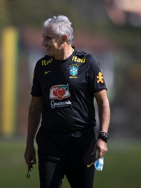 Tite durante treino da seleção brasileira - Lucas Figueiredo/CBF