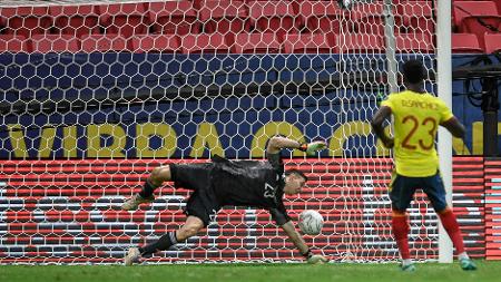 Argentina bate Colômbia nos pênaltis e faz final da Copa América com Brasil  - Jogada - Diário do Nordeste