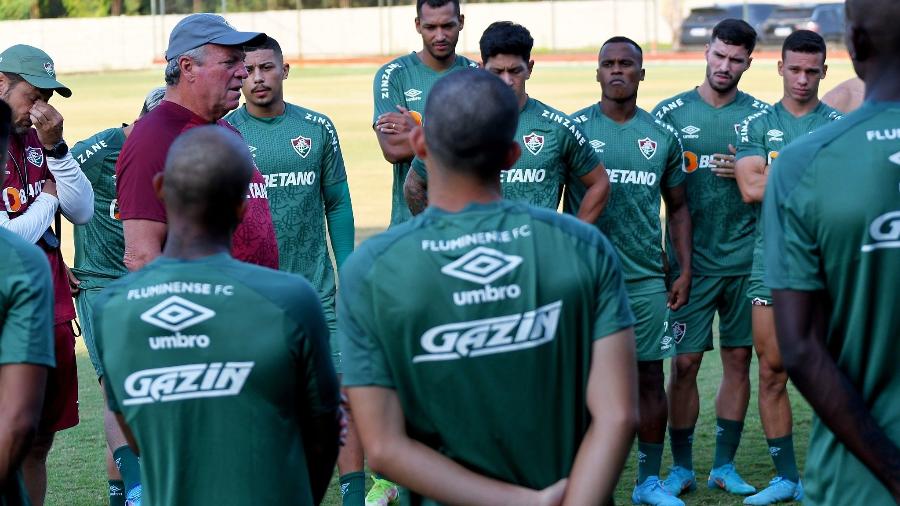 Técnico Abel Braga conversa com elenco do Fluminense - Mailson Santana/Fluminense FC