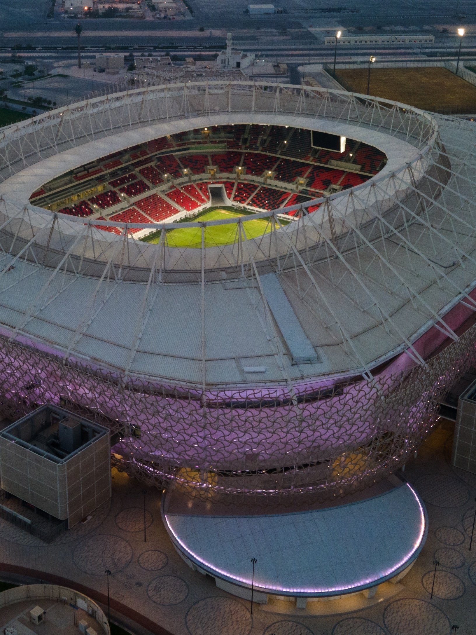 VÍDEO: Conheça o estádio da final da Copa do Mundo do Catar por dentro