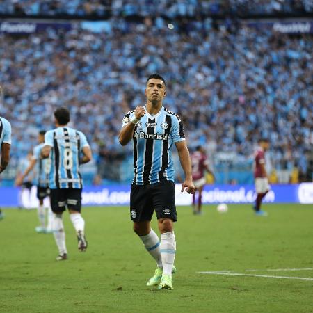 GRÊMIO ACERTA MAIS UM JOGADOR PARA RENATO E PLANEJA SUBSTITUTO DE SUÁREZ 