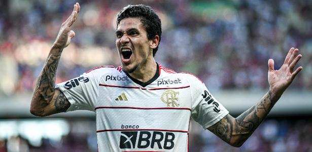 Deixou chegar! Flamengo vence América-MG e encosta no líder Palmeiras