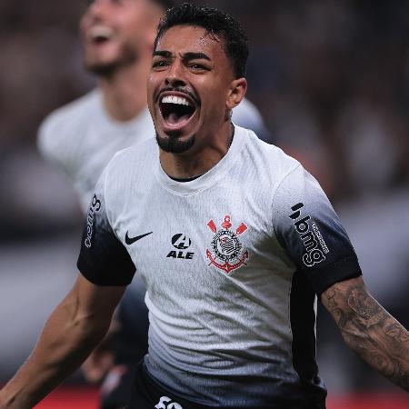 Matheus Bidu comemora gol marcado pelo Corinthians contra o Cuiabá, pelo Campeonato Brasileiro