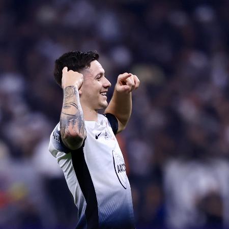 Rodrigo Garro comemora gol marcado pelo Corinthians contra o Vitória, pelo Brasileirão