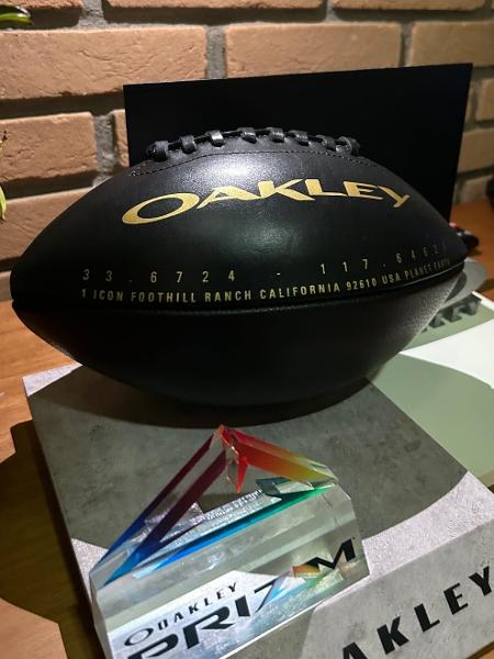 Oakley é parceira da NFL há cinco anos