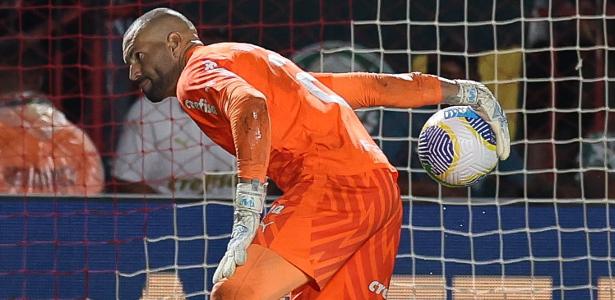 Weverton admite atuação ruim do Palmeiras e projeta 