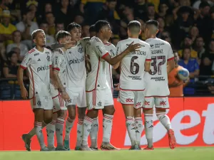 Flamengo ajuda rivais em reta final e não quer saber de clima de férias