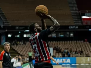 Bennett é cestinha e São Paulo ganha duelo direto com Brasília