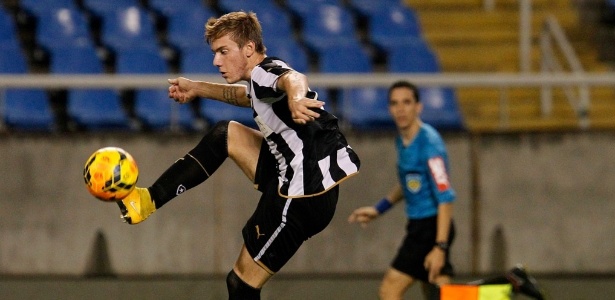 Luis Henrique, 20 anos, surgiu bem no Botafogo e por último esteve em Portugal - Divulgação/Botafogo