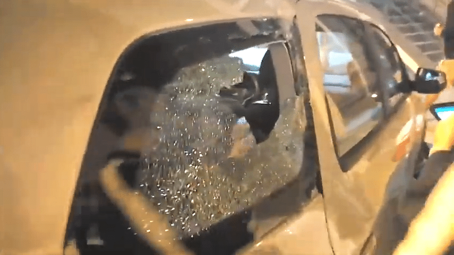 Automóveis foram vandalizados durante confronto entre torcedores de Flamengo e Corinthians - Reprodução/YouTube