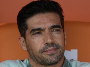 [OPINIÃO] É importante diretoria do Palmeiras contratar camisa 9 e um meia
