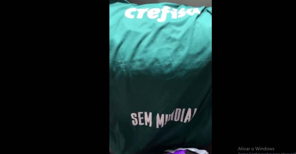 Camisa do Palmeiras personalizada com 'sem mundial'