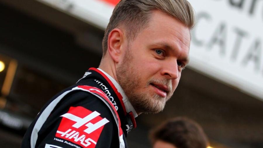 O piloto dinamarquês Kevin Magnussen, em 2020, sua quarta temporada pela Haas - Haas