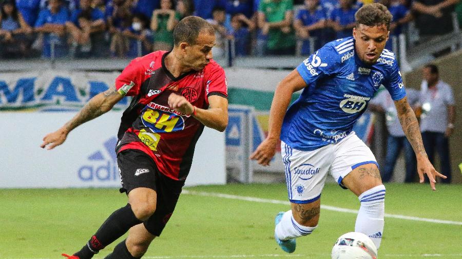 Daniel Junior vai treinar na equipe sub-20 até renovar com o Cruzeiro - Fernando Moreno/AGIF