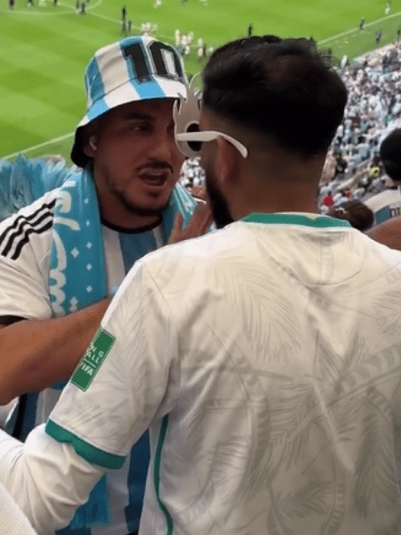 Argentino foi tirar satisfação com um torcedor da Arábia Saudita durante a partida entre as seleções na Copa do Mundo de 2022 - Reprodução/Instagram