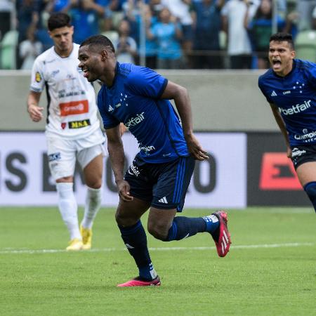 Nikão foi um dos 14 jogadores contratados da equipe para a temporada -  Gustavo Aleixo/Cruzeiro