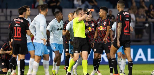 Bragantino conquista vitória polêmica sobre Grêmio após pênalti contestado no final.